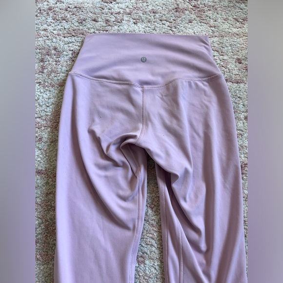 28” Lululemon High-rise Align leggings - Picture 4 of 4